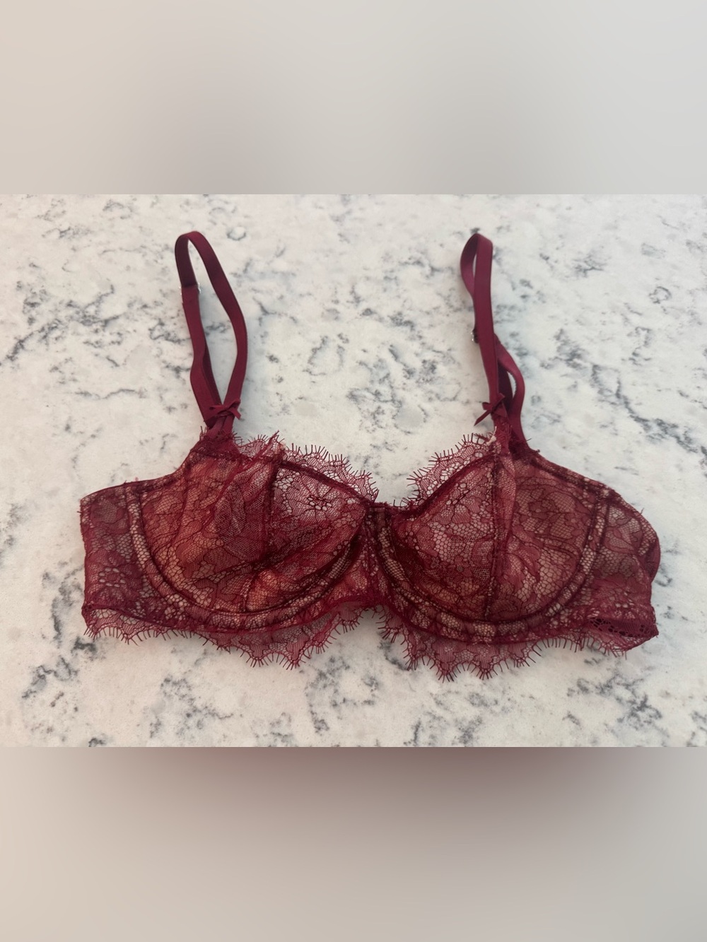 Victoria's Secret Burgundy Lace Underwire Bra Very delicate and sexy! 32 B
